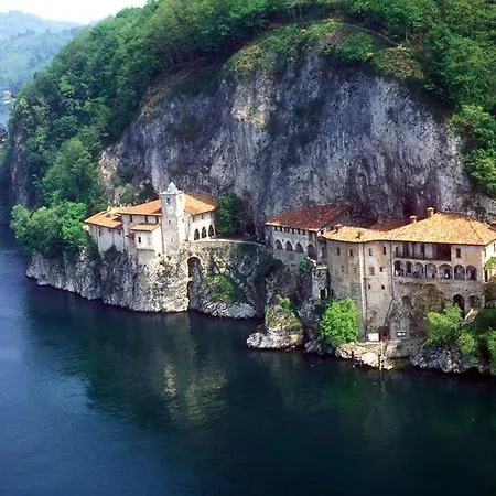Holiday home Maggiore House Leggiuno