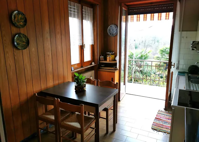 Maggiore House Tatil Evi Leggiuno